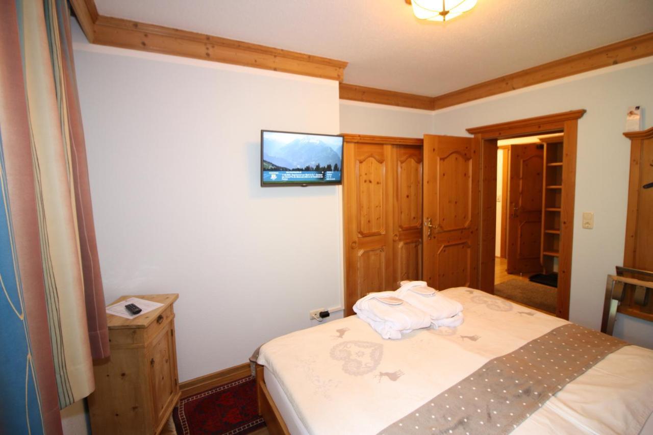 Vronis Waldhaus Adults Only Aparthotel Mayrhofen Exteriör bild