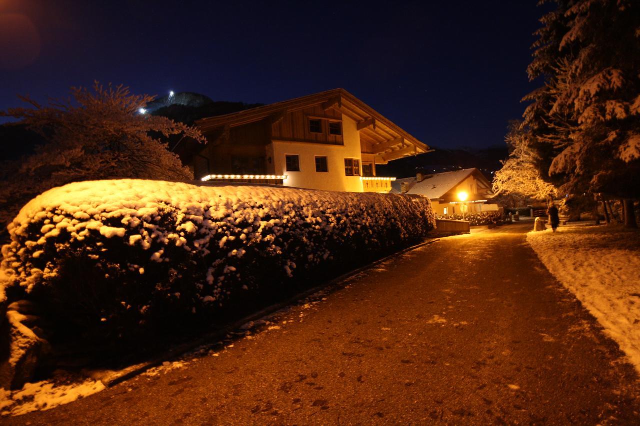Vronis Waldhaus Adults Only Aparthotel Mayrhofen Exteriör bild