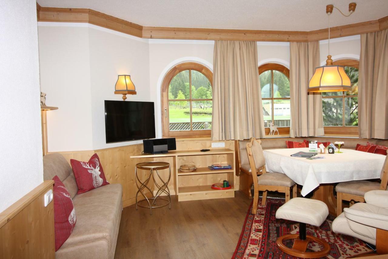 Vronis Waldhaus Adults Only Aparthotel Mayrhofen Exteriör bild